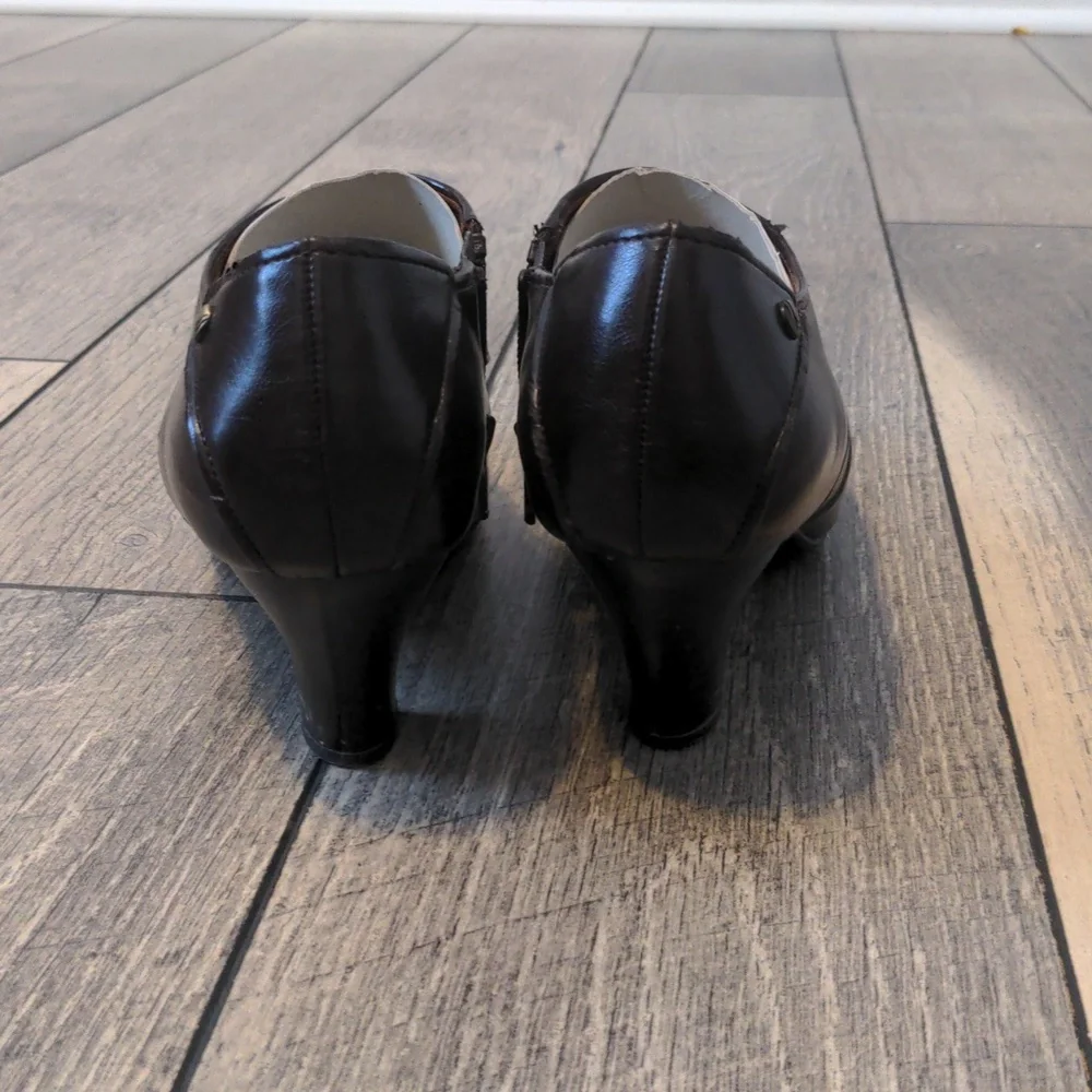LifeStride Soft System Brown Faux Leather Ankle Booties Size 7.5